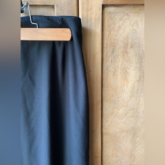 Black maxi skirt with slits - Picture 3 of 9